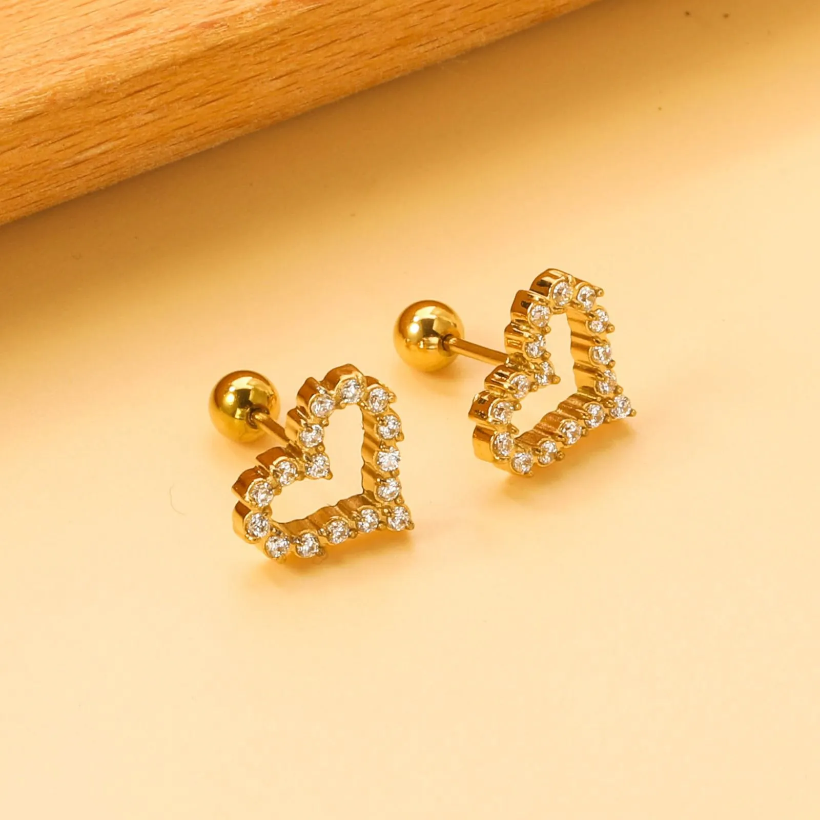 Heart Earrings Gold