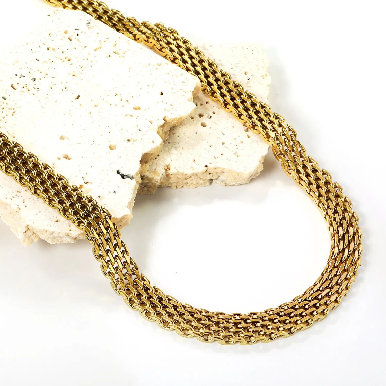 Chocker chain